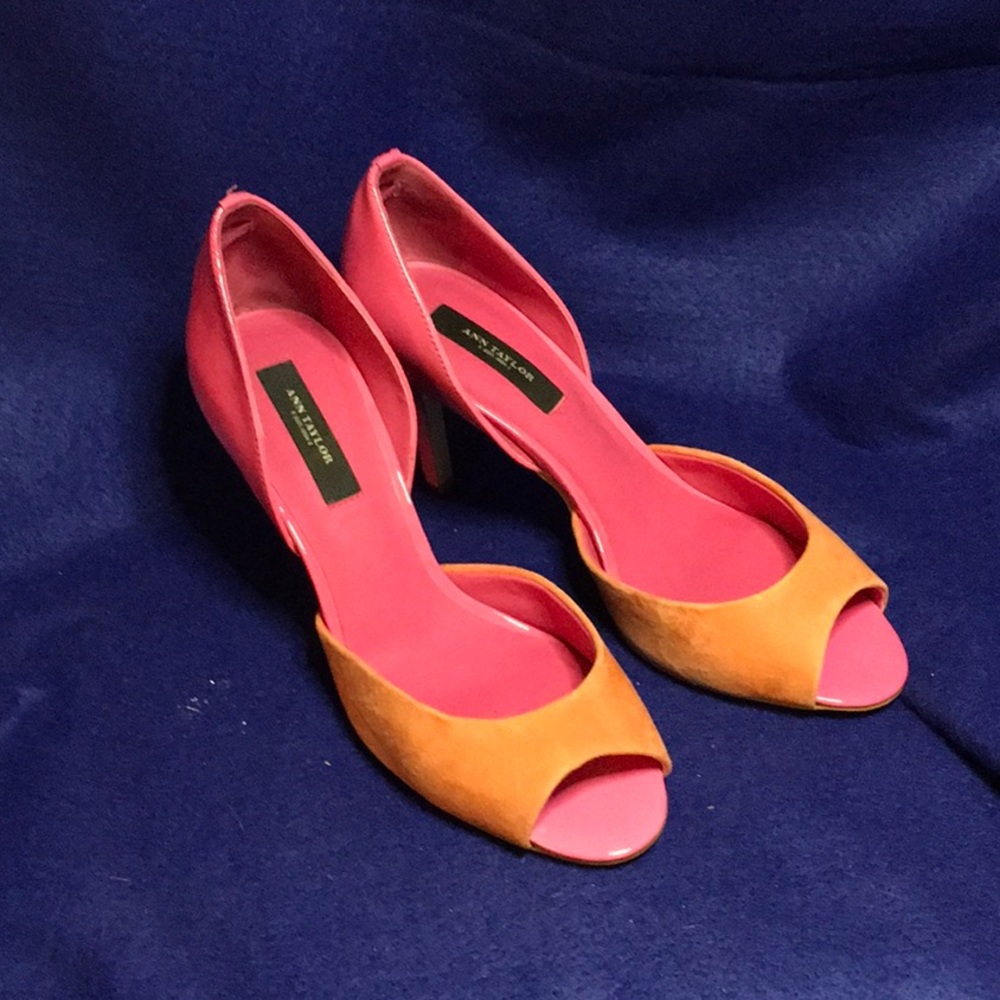 Ann Taylor pink and orange pumps